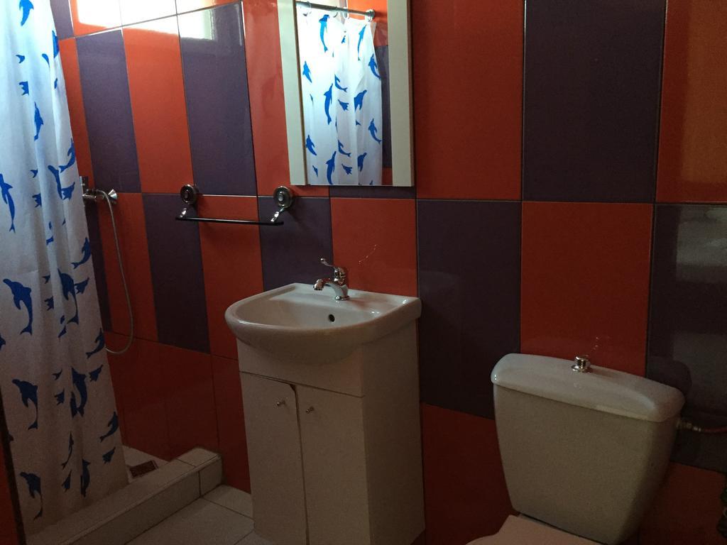 Vila Nusa Hotel เอโฟริเอนอร์ด ภายนอก รูปภาพ